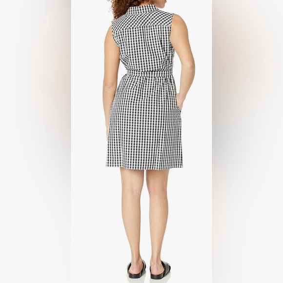 Tommy Hilfiger dress with pockets. - Picture 7 of 10
